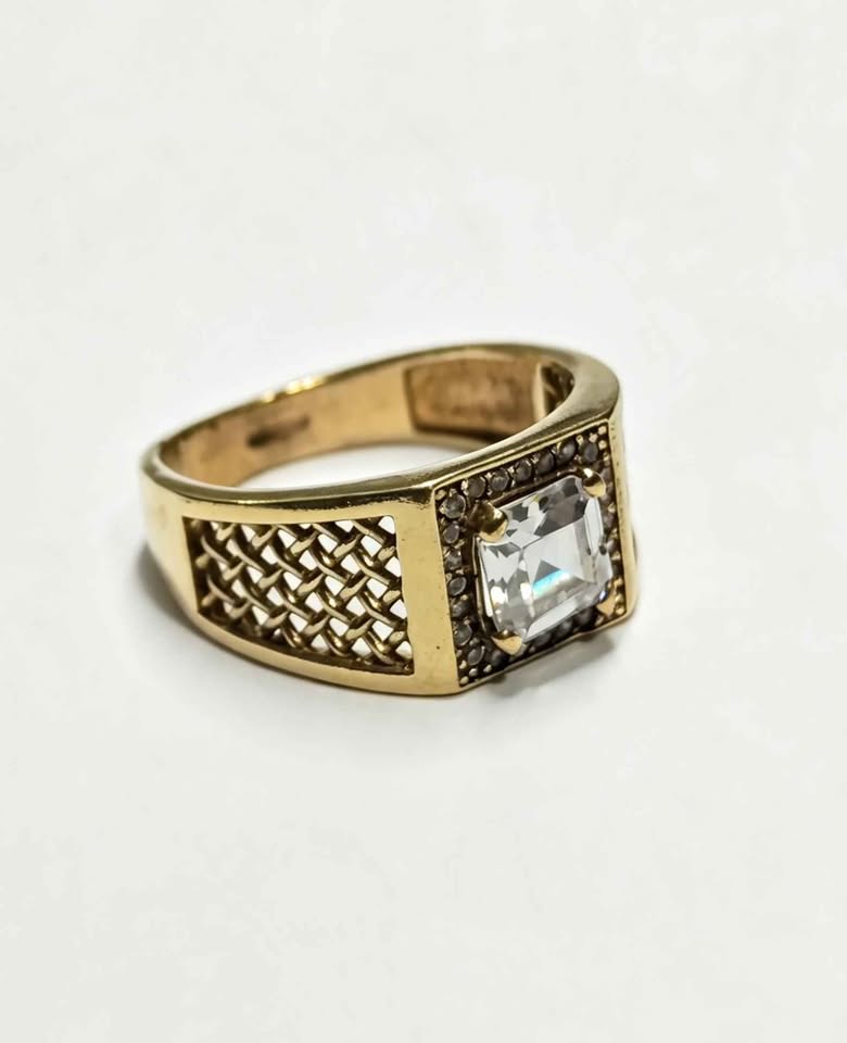 Oro Anillo Tipo sello 10k 6.1g