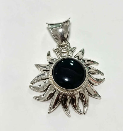 Plata Dije con sintético negro .925 20.6g