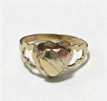 Oro anillo corazón 10k 1.3g