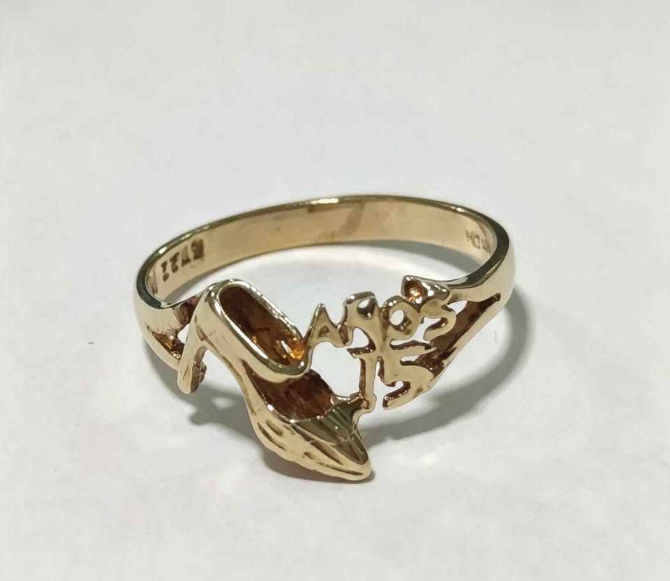 Oro anillo xv años 10k 1.8g