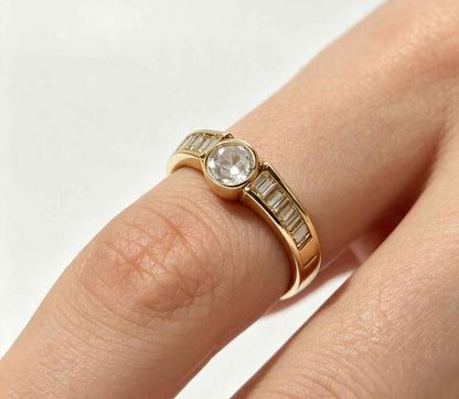 Oro anillo solitario 10k 1.6g