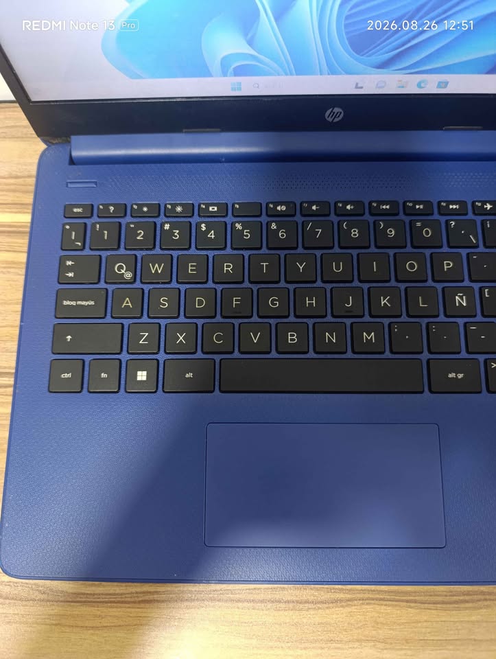 Laptop HP Pentium Silver 237 SSD 8 Ram Libre Usada