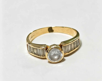 Oro anillo solitario 10k 1.6g