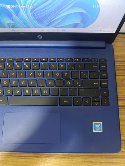 Laptop HP Pentium Silver 237 SSD 8 Ram Libre Usada