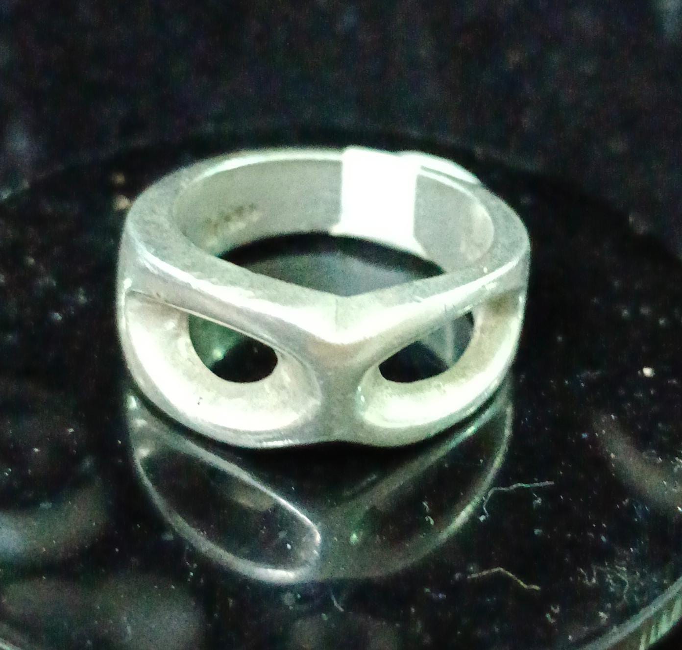 Anillo diseño disfraz #6.5 PLATA 925 peso 7.5gr, usado