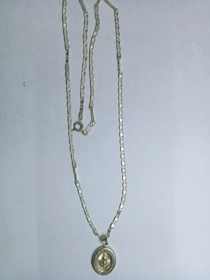 Cadena de Plata con Dije Religioso – 5.4 g