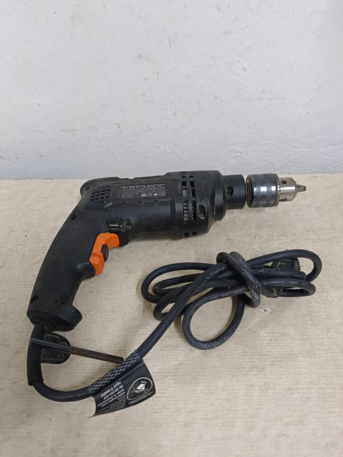 Taladro TRUPER roto 2-1a, usado