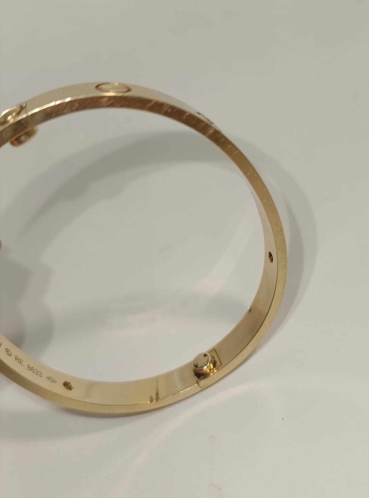 Pulsera Tipo Cartier en Oro de 18k con Piedritas – 31g  💛✨