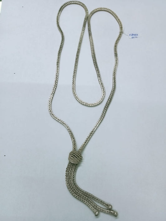 Collar Largo Minimalista de Plata con Nudo Final