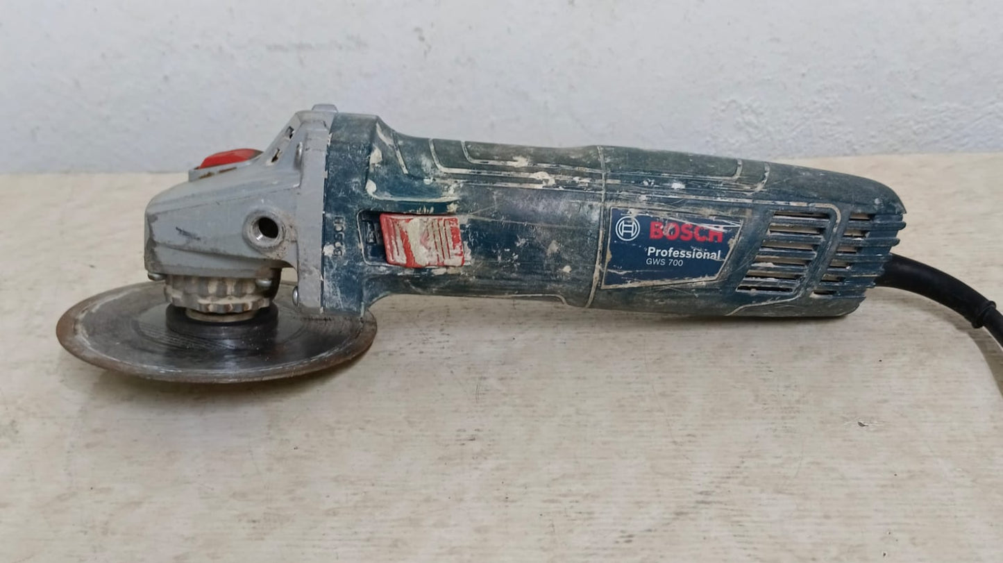 Grillo Bosch gws-850 con disco, usado