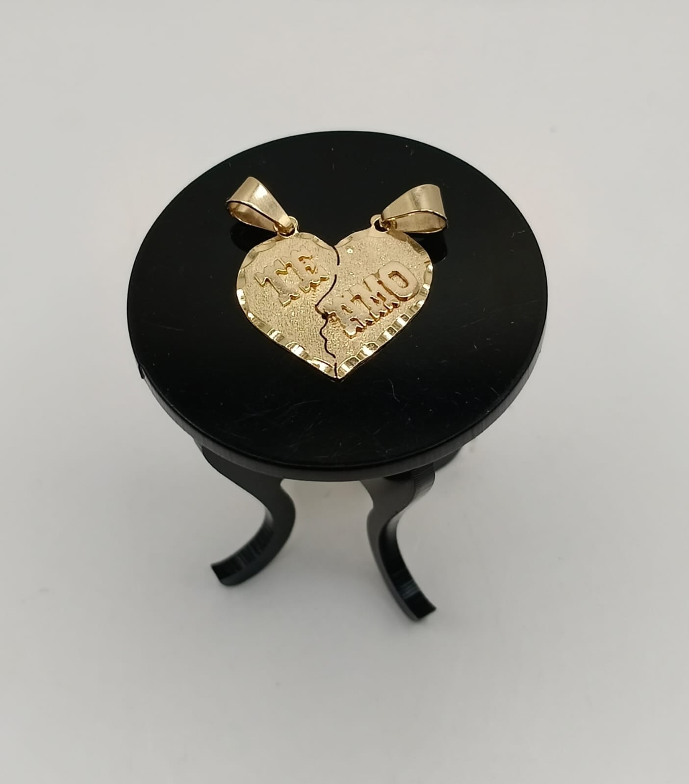 Dije de corazon ORO 10k peso 3.8gr, usado