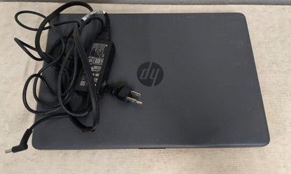 Laptop HP 2237 y 8 de RAM con i Core 4 15dw1xxx - Usado