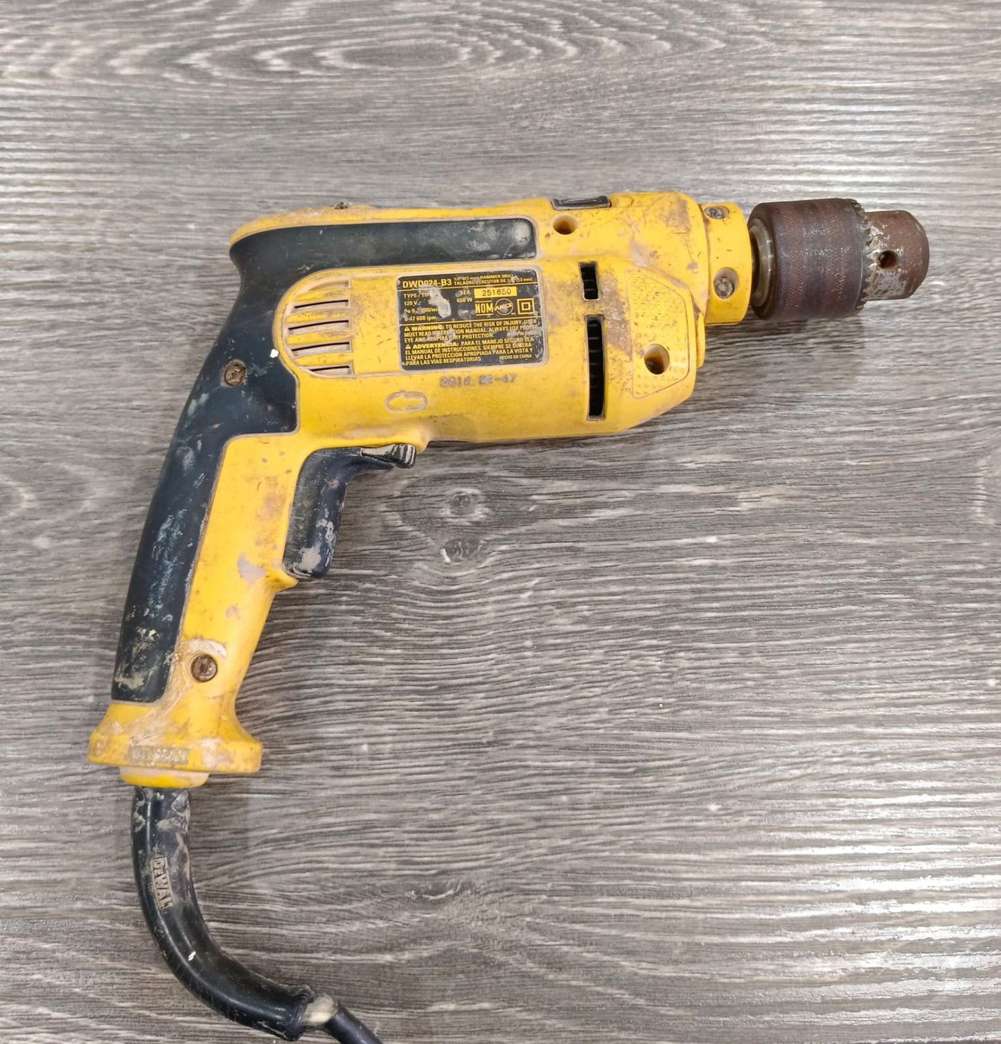 Taladro Dewalt dwd024-b3, usado