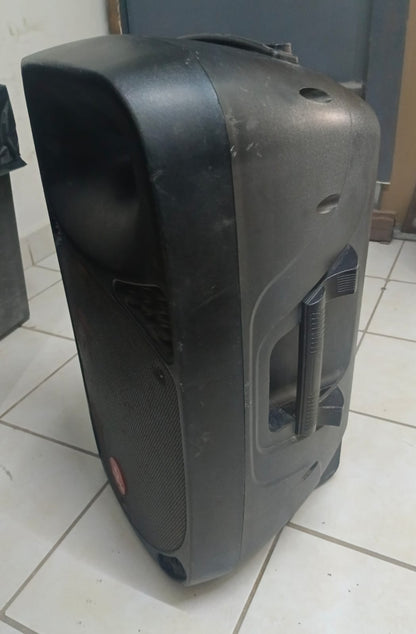 Bocina Amplificada STEREN baf1545, usado