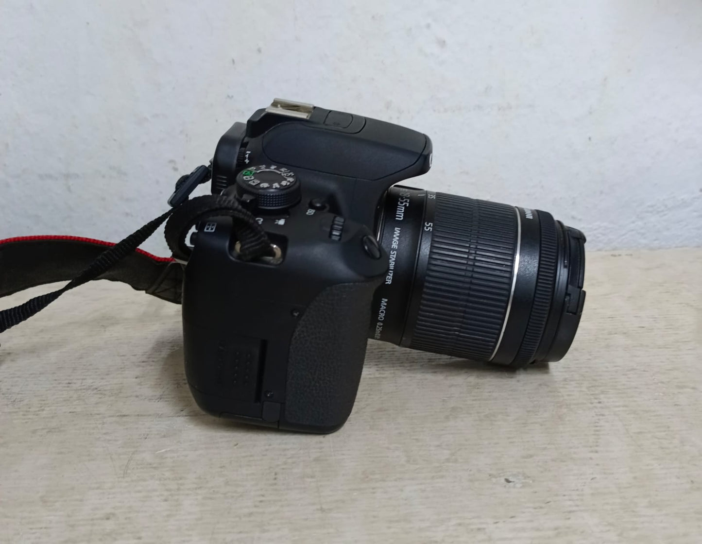Camara profesional CANON rebel t5i, usado
