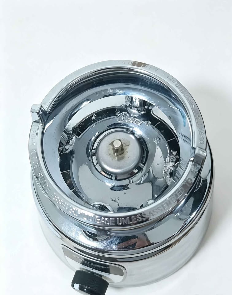 Electrodoméstico licuadora Oster bldt4655-013 usada