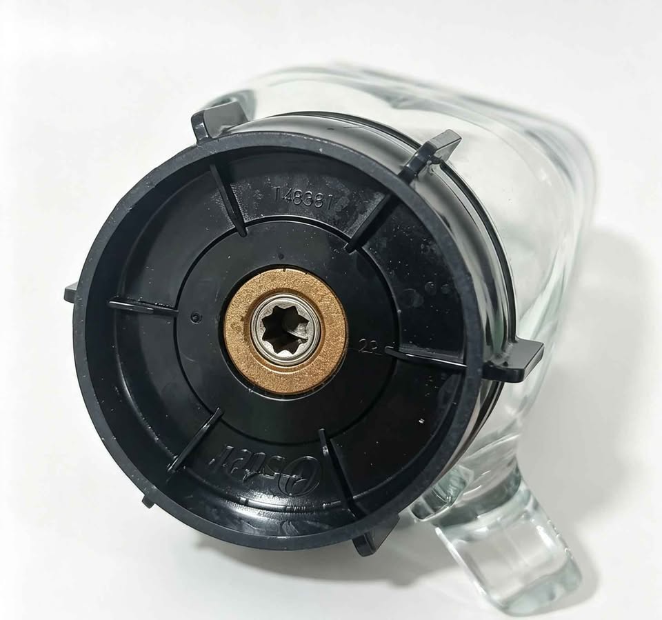 Electrodoméstico licuadora Oster bldt4655-013 usada