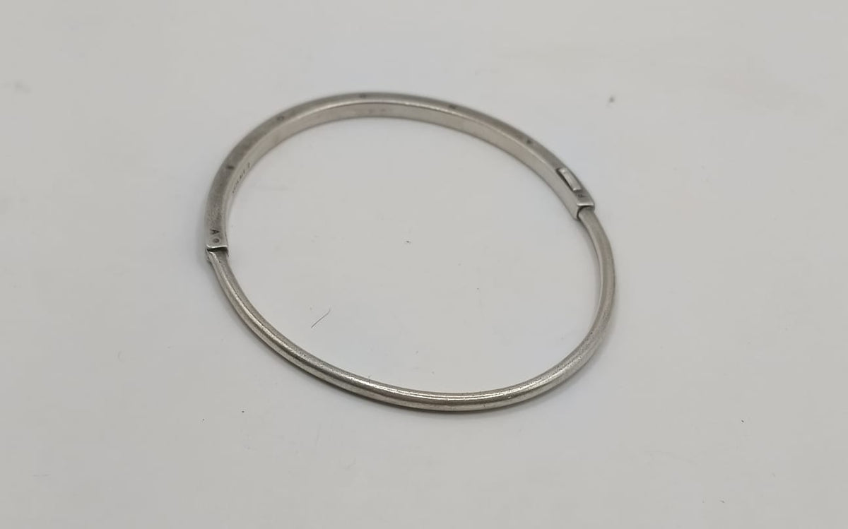 Brazalete PLATA 925 peso 10.9gr, usado