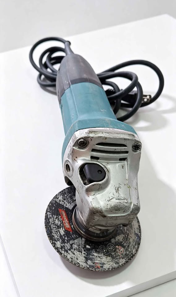 ESMERIL MAKITA GA4530