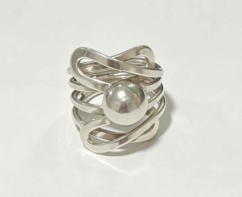 Plata anillo con diseño de bola .925 8.8g