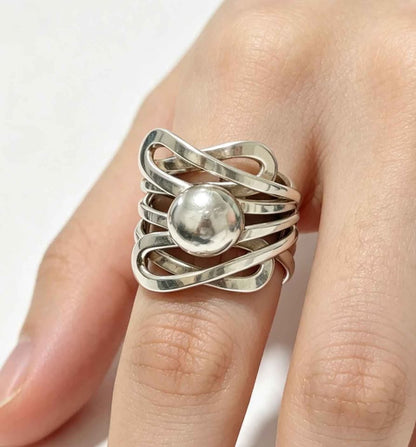 Plata anillo con diseño de bola .925 8.8g