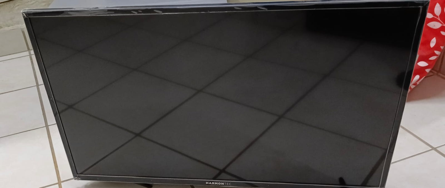 Smart tv 32 pulgadas HARMONTEC,usado