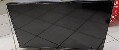 Smart tv 32 pulgadas HARMONTEC,usado