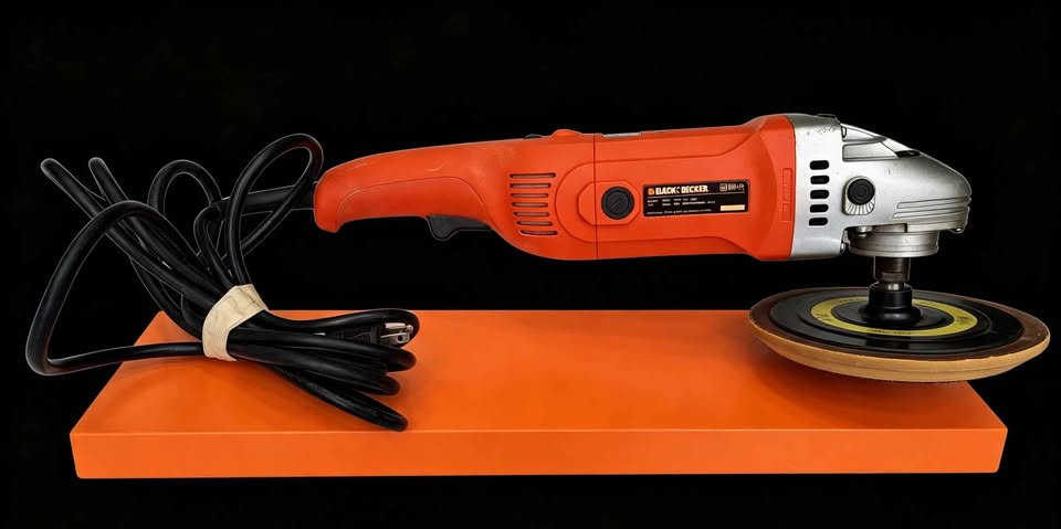LIJADORA BLACK & DECKER WP1300