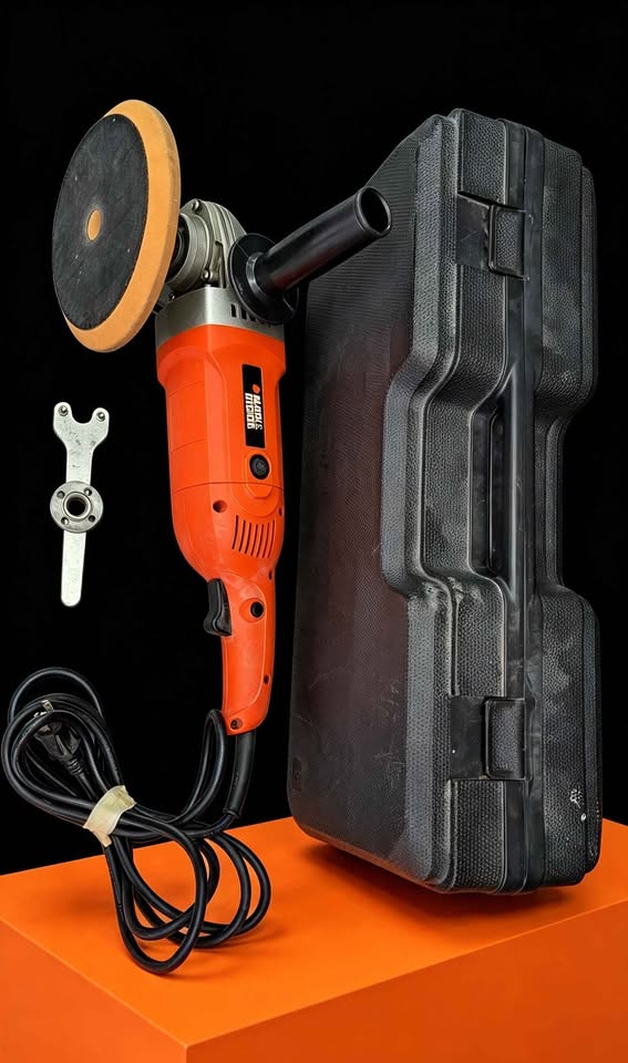 LIJADORA BLACK & DECKER WP1300