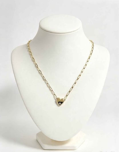 Oro collar con Dije de corazón 23 cm de largo 10k 3.2g
