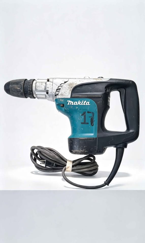 DEMOLEDOR MAKITA HR24002