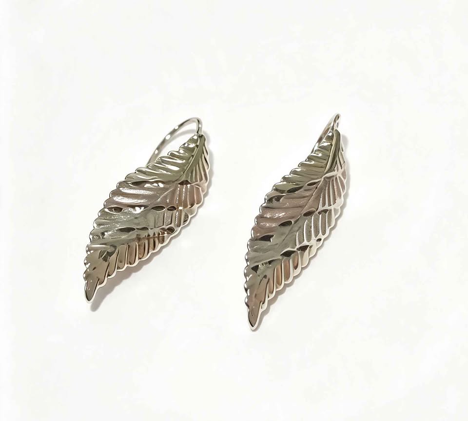 Oro Par Aretes hoja 10k 1.6g