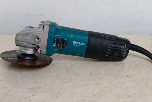 Mini Esmeril Makita m9507 con disco, usado