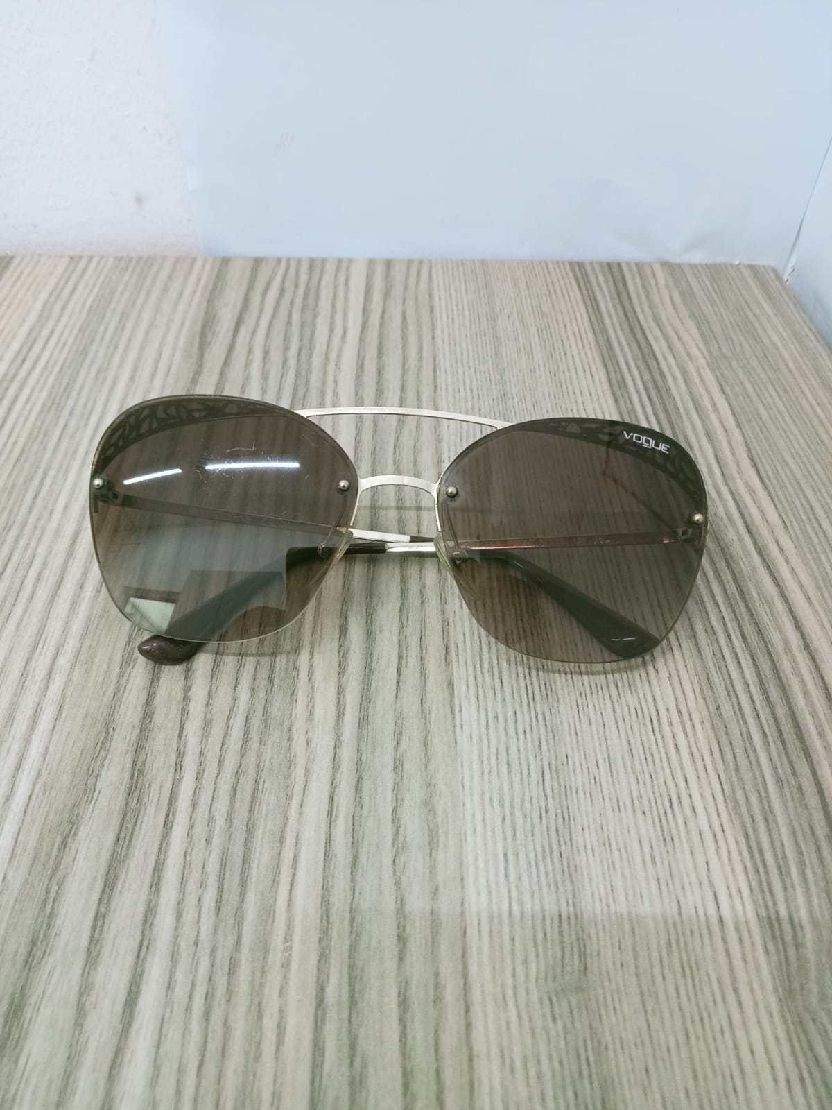 lentes vogue dorados-usados