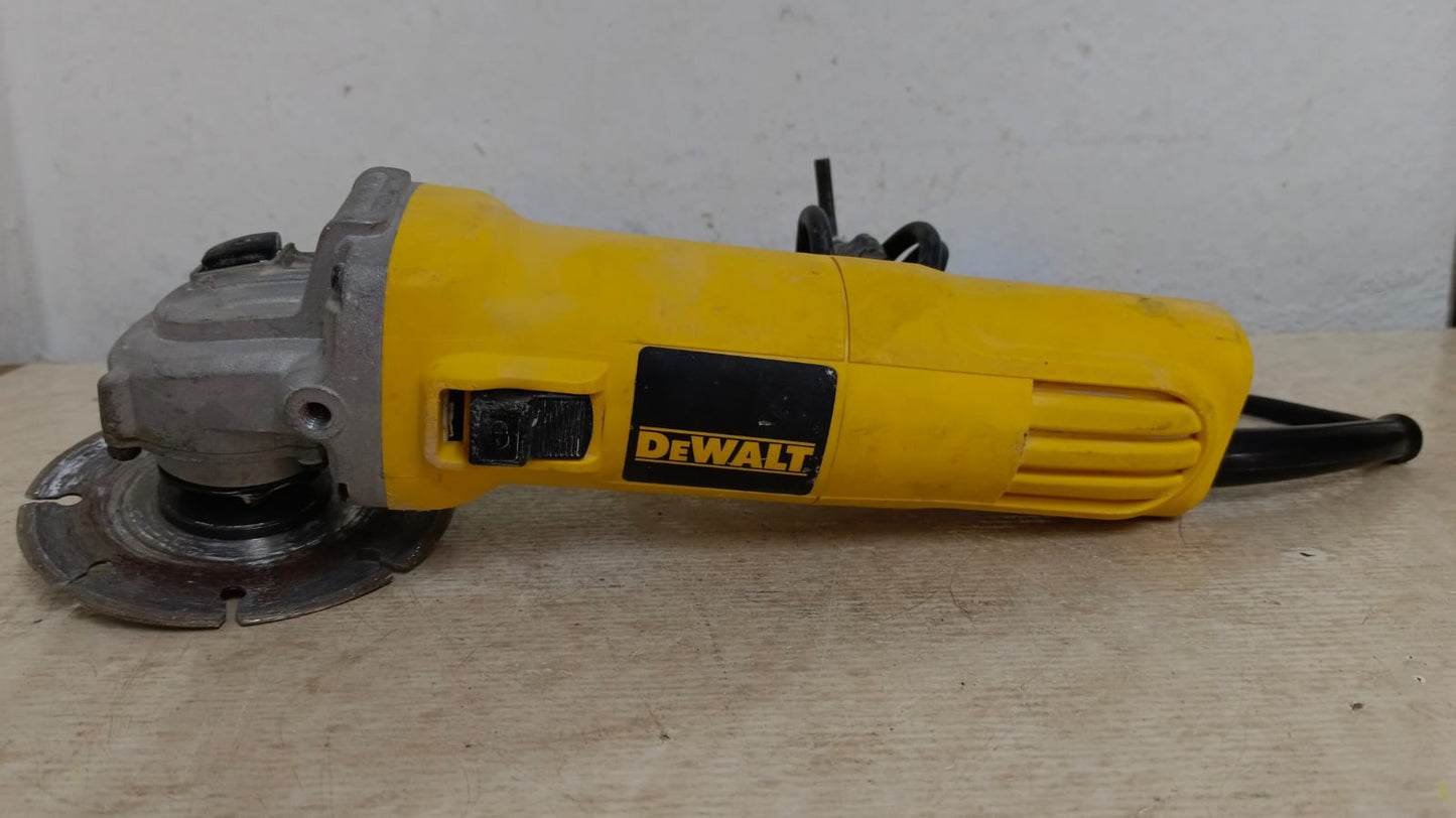 GRILLO DEWALT, CON DISCO