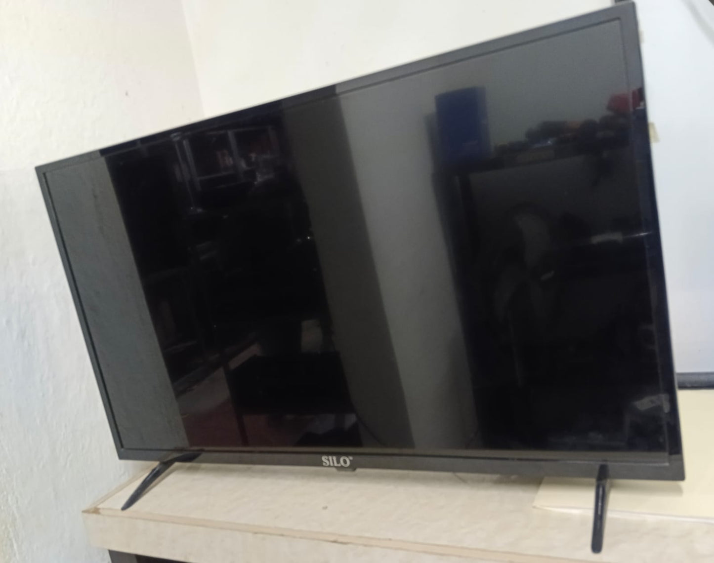 pantalla Led 32” Resolución HD de 1366 X 768 Sistema de Sonido Dolby Digital SILO 🔍🎟️ usada 🔍🎟️