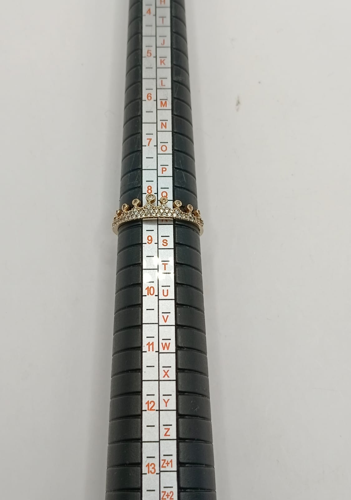 Anillo corona ORO 10k peso 1.3gr, usado