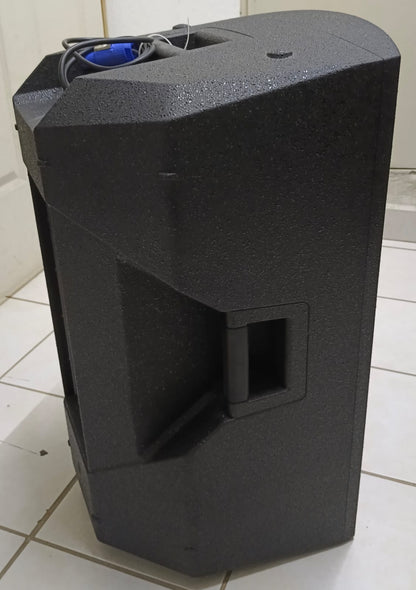 Bocina amplificada ULTRON steelpro, usado