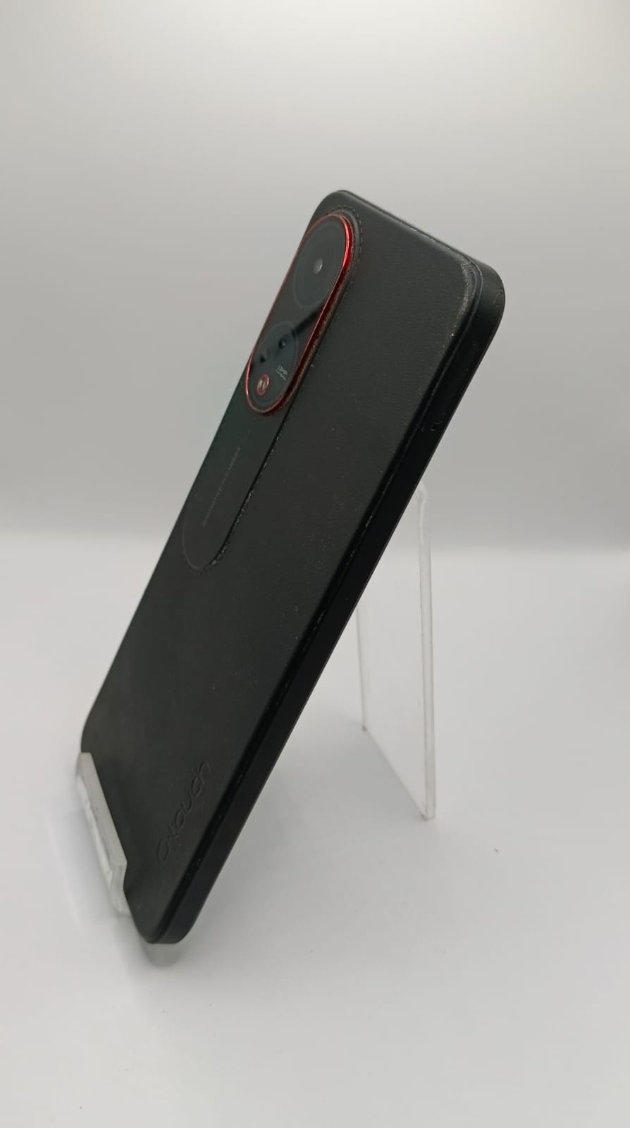 Celular Q,touch 32gb 2ram liberado, usado