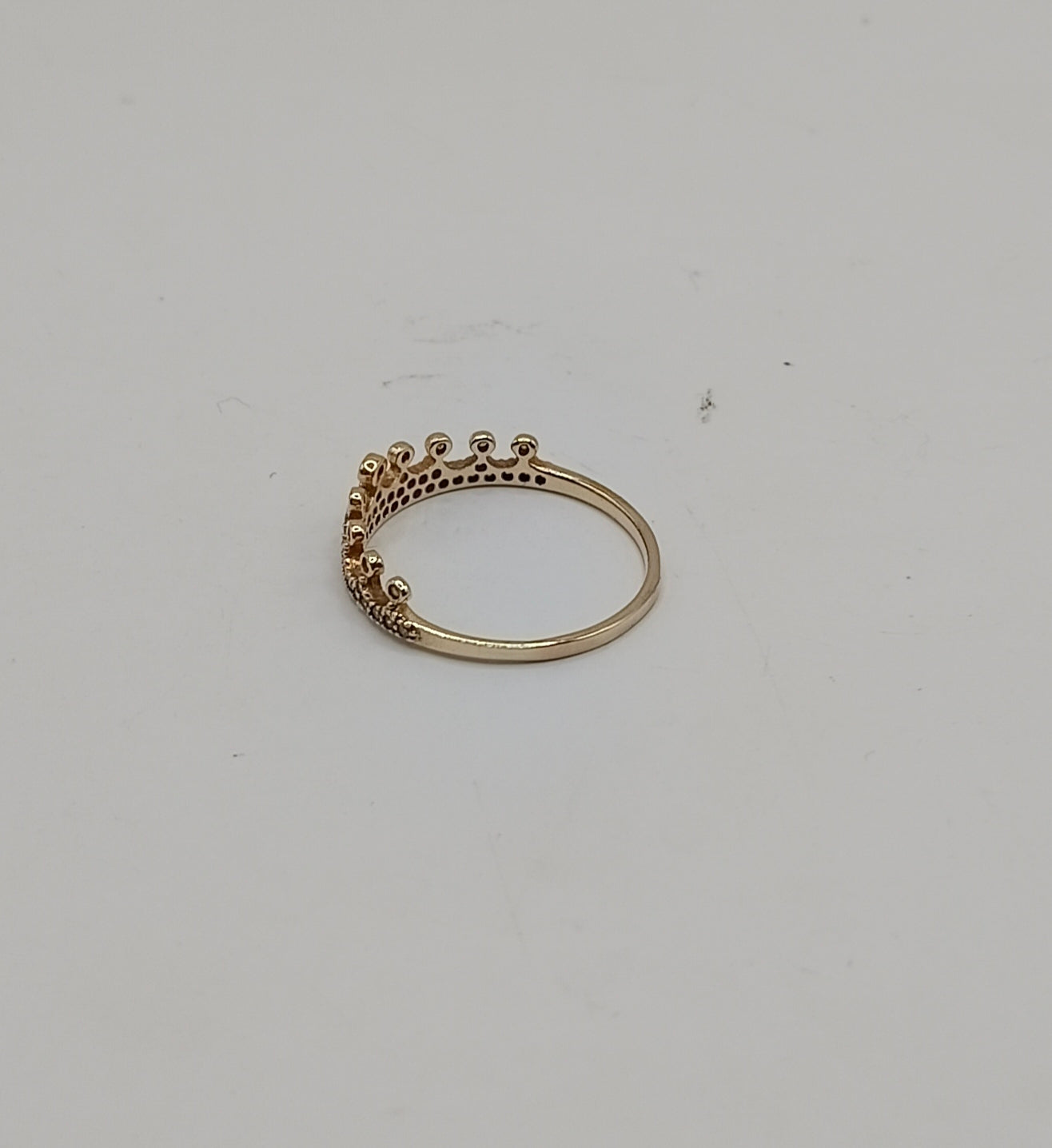 Anillo corona ORO 10k peso 1.3gr, usado