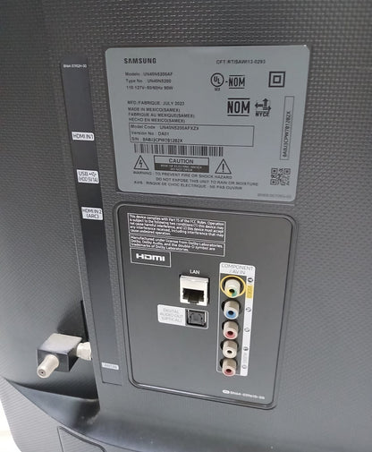 Smart tv Samsung 40 pulgadas con control, usado