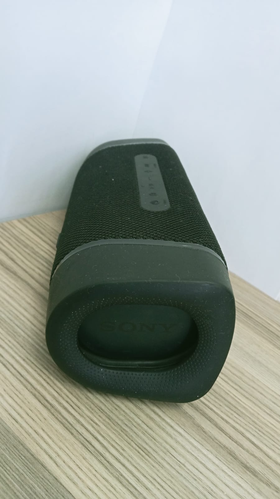 Bocina Sony SRS-XB33 color negro