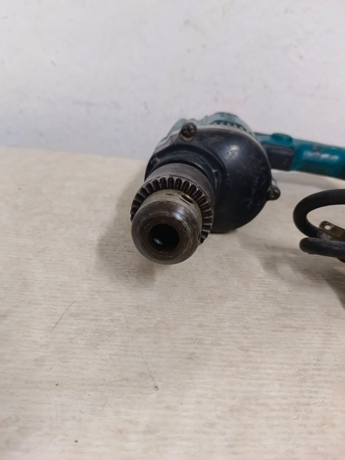 Taladro MAKITA hp1630, usado