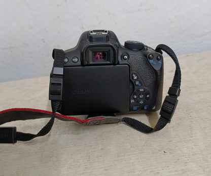 Camara profesional CANON rebel t5i, usado