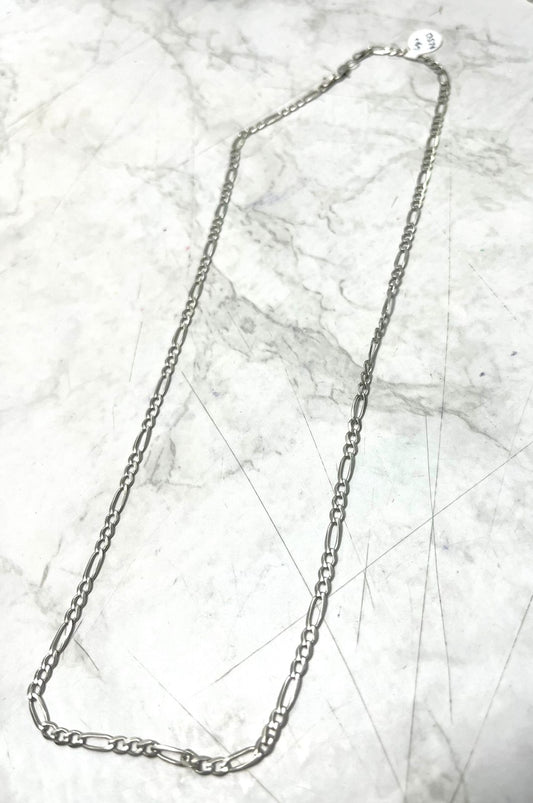 Cadena tejido 3 x 1  mide  26 cm 6 grs baño de plata