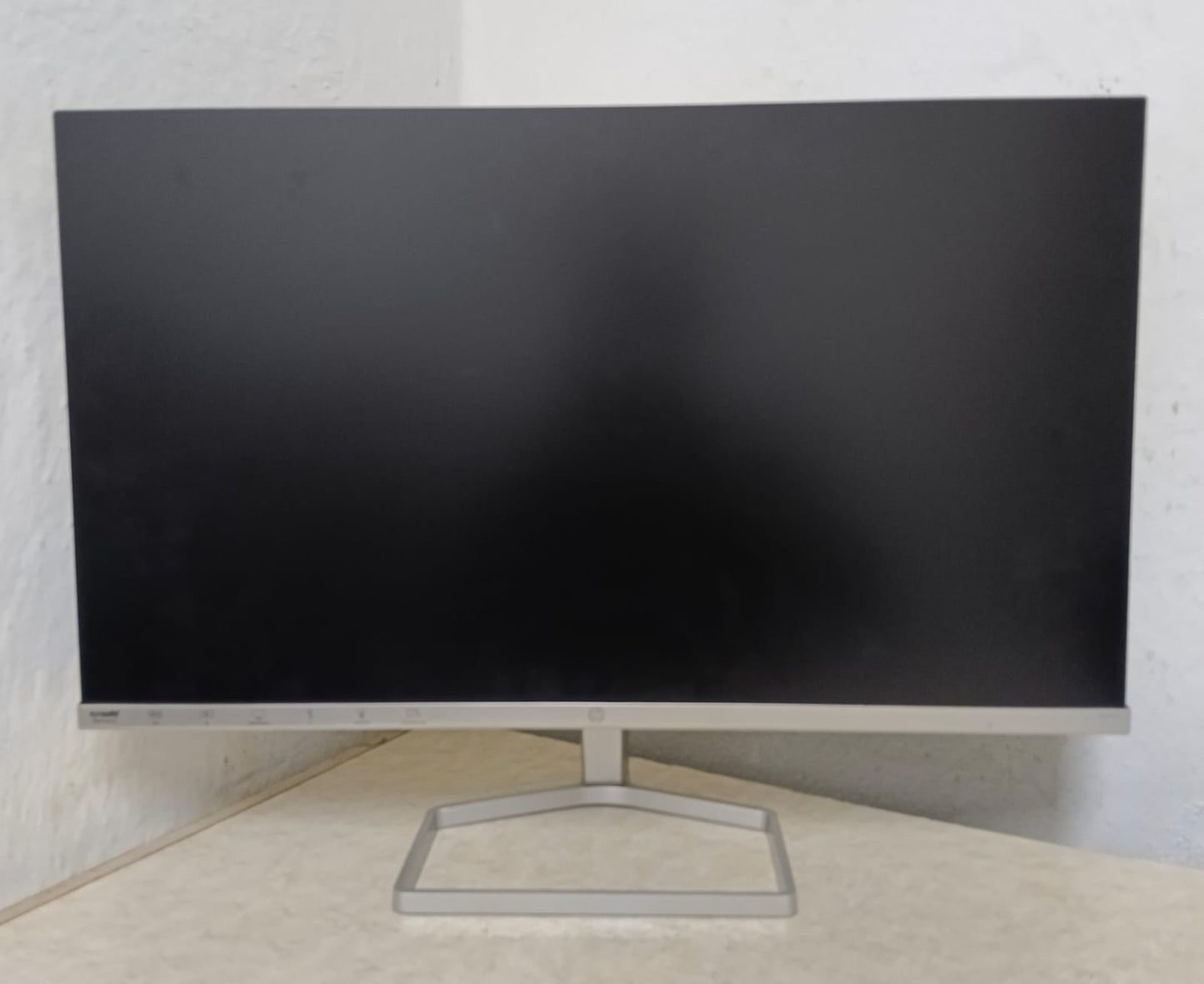 Monitor HP 24 pulgadas. usado
