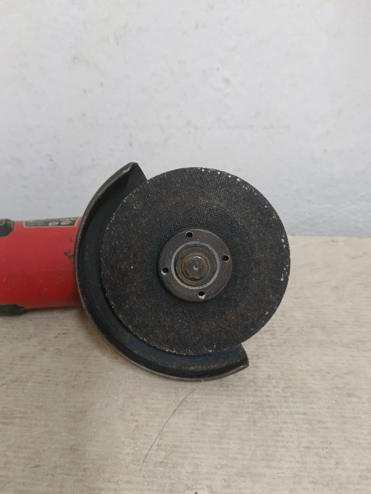Mini esmeril MILWAUKEE 9r31, usado