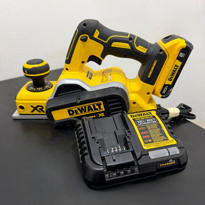 🛠️ Cepillo DEWALT con Cargador y 1 Batería Incluidos 🔋