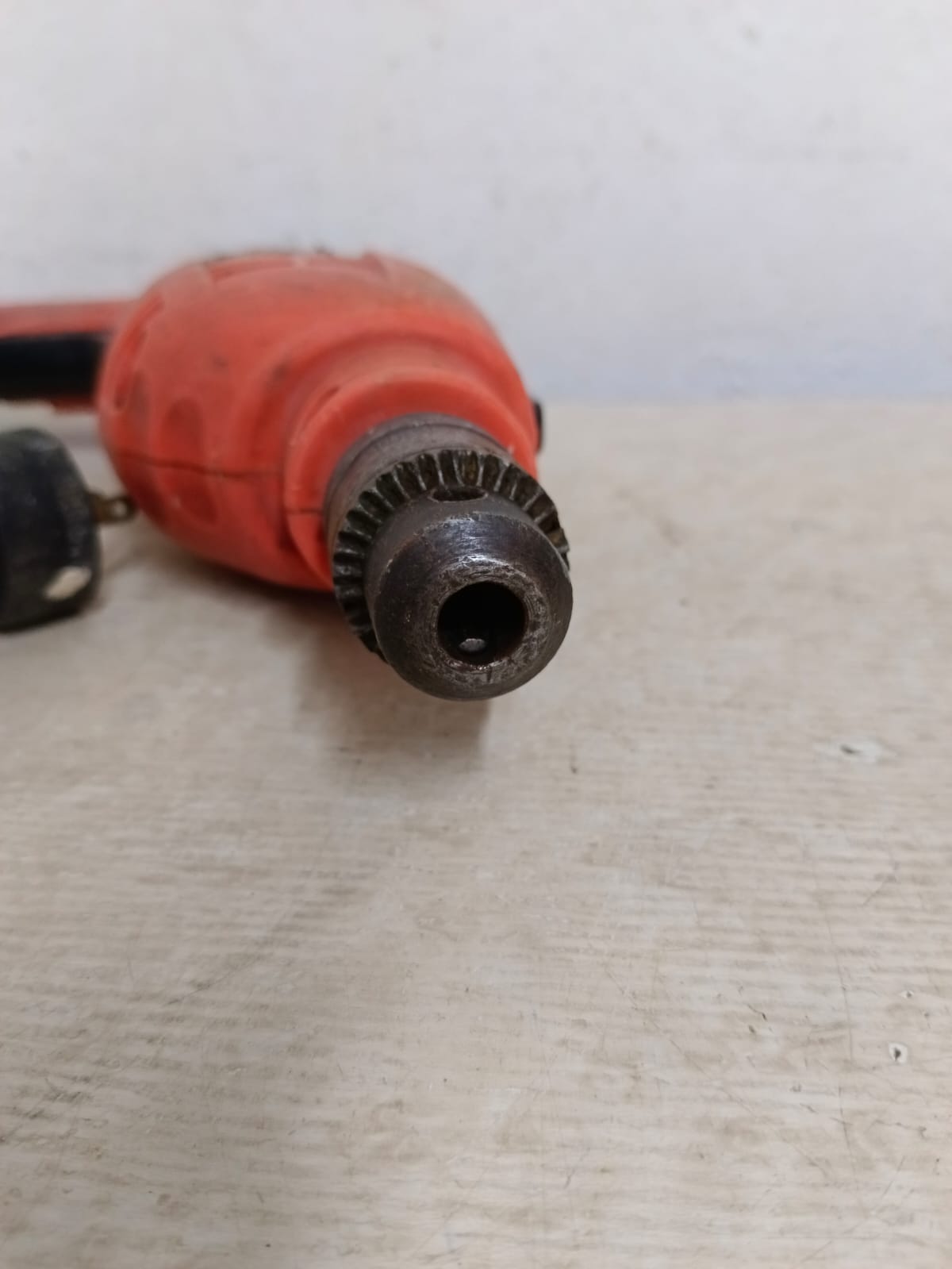 Taladro BLACK & DECKER tb550-b3, usado
