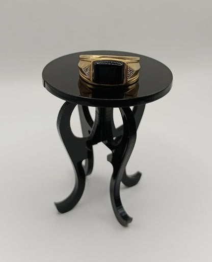 Anillo tipo sello con sintetico negro ORO 8k peso 3.3gr, usado